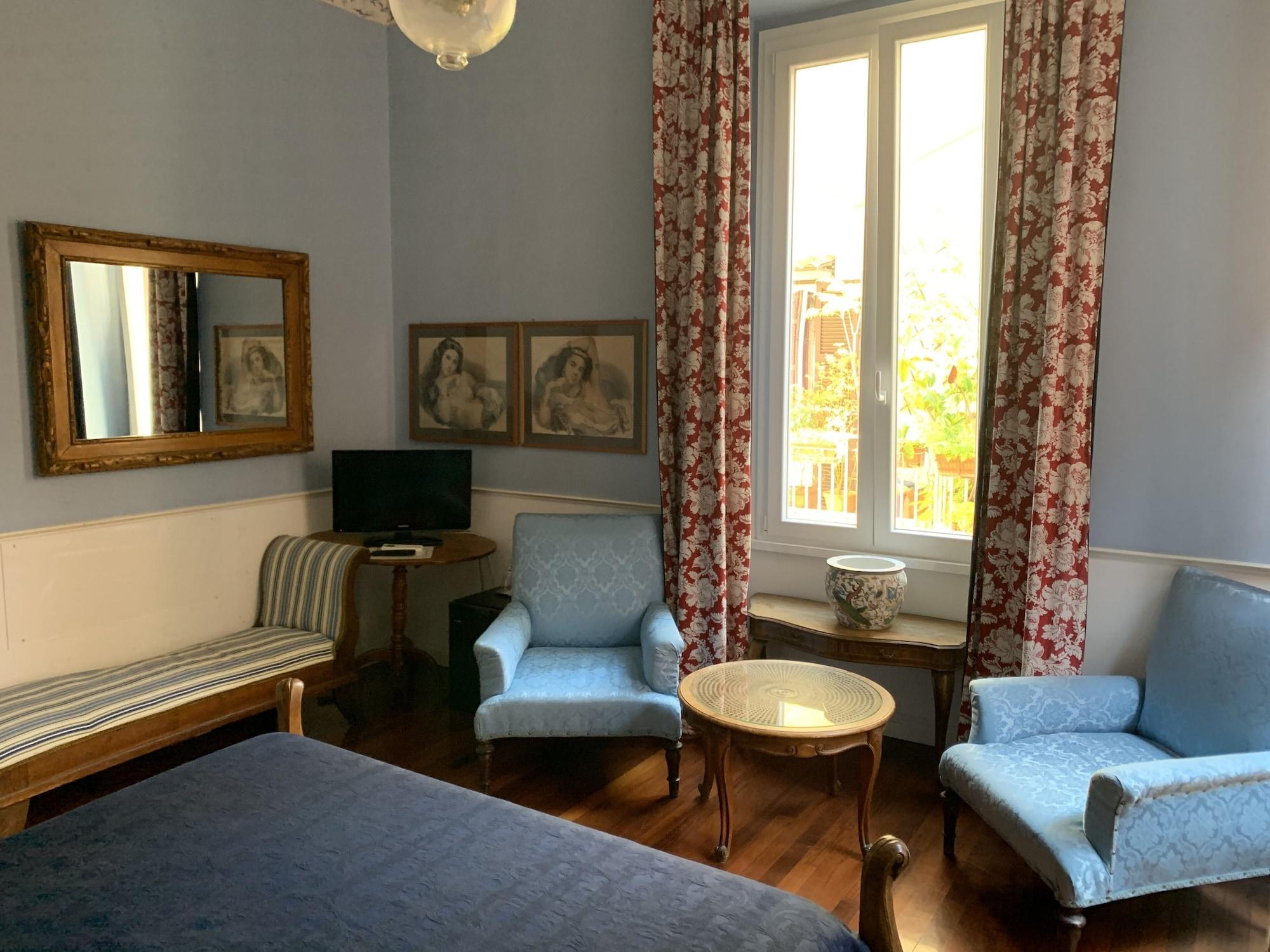 Relais Teatro Argentina Bed & Breakfast Рим Екстериор снимка