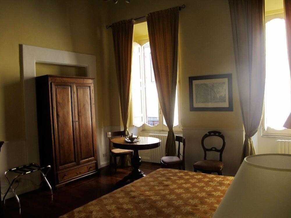 Relais Teatro Argentina Bed & Breakfast Рим Екстериор снимка