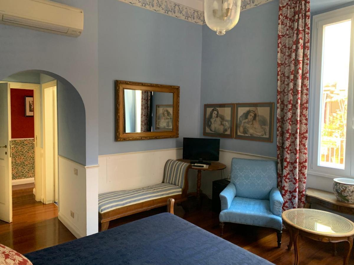 Relais Teatro Argentina Bed & Breakfast Рим Екстериор снимка
